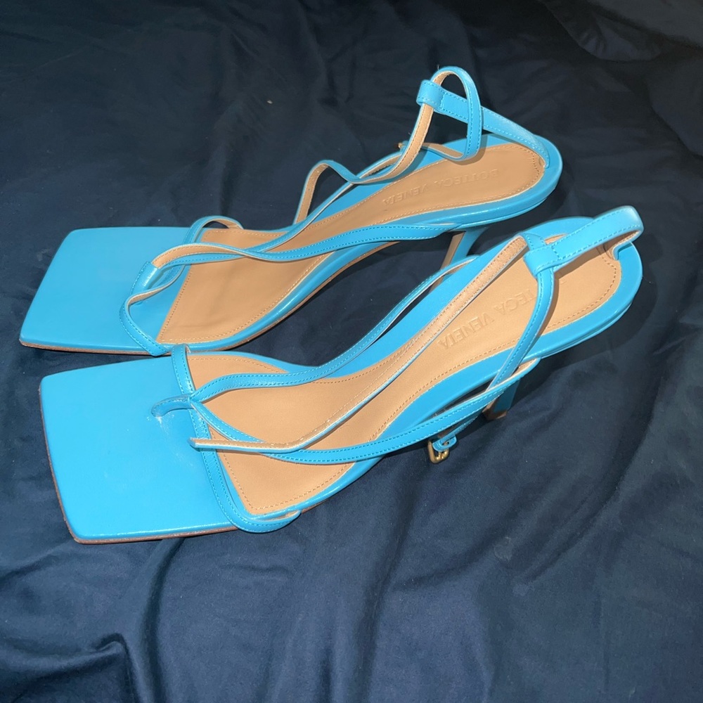 Blue bottega veneta heels